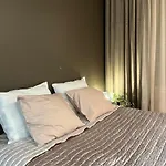 Апартаменты Vip - Close To Airport And Tikkurila Train Station