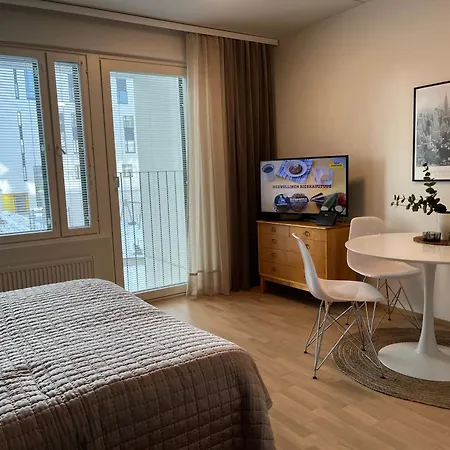 Vip - Close To Airport And Tikkurila Train Station Apartment